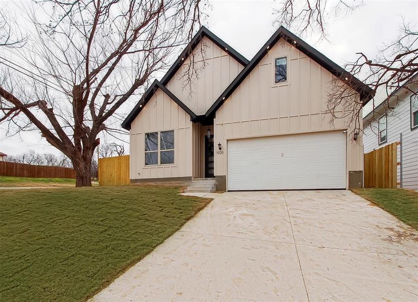 View of front of home with a front lawn