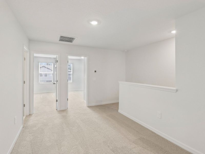 Spacious, unfurnished interior of a new home in Cagan Crossings West, Clermont (Image 10). Spacious, unfurnished interior of a new home in Cagan Crossings West, Clermont (Image 10).