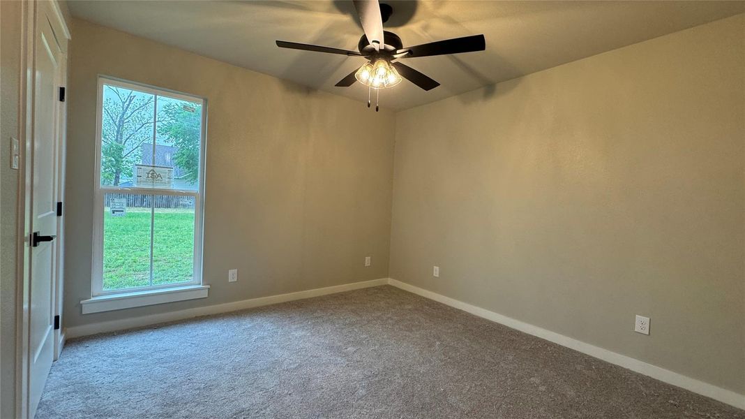 Spacious, unfurnished interior of a new home in , Franklin (Image 8).