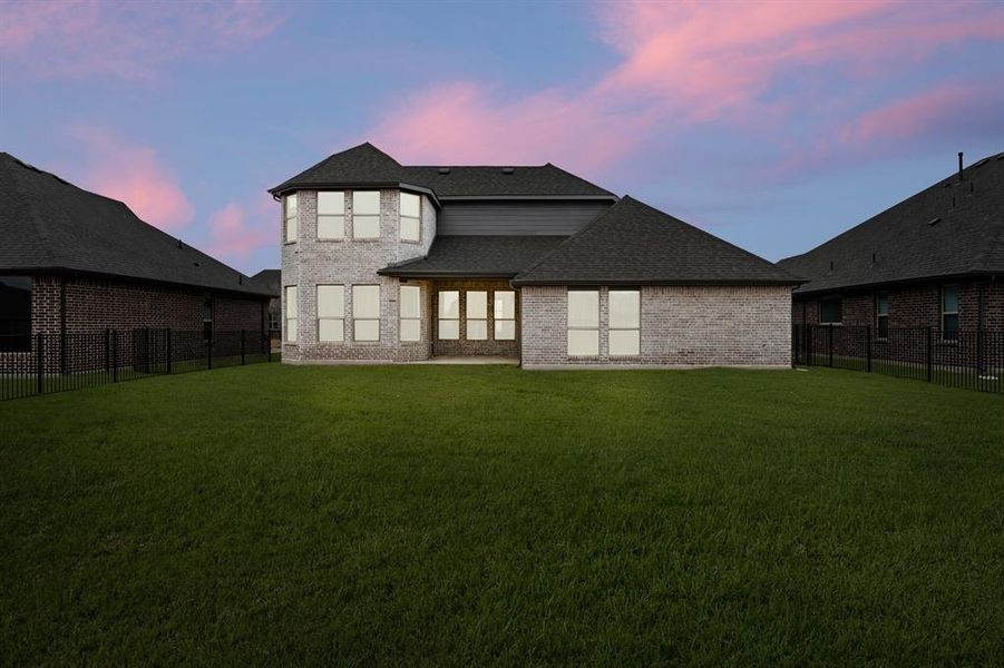 5_318 Bowrider- Back-2