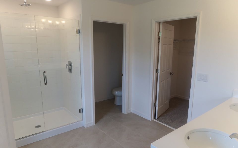 Luxurious Primary Bathroom in Central Florida Home