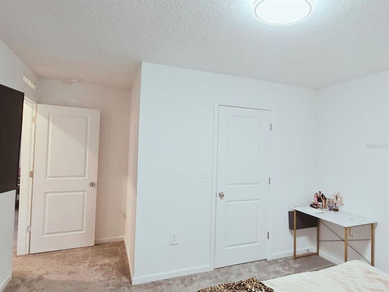 Image 37 of a home in Cascades.