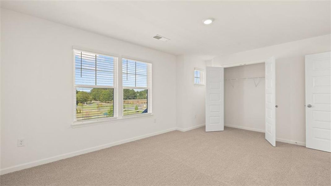 Spacious, unfurnished interior of a new home in Westland, Bogart (Image 28).