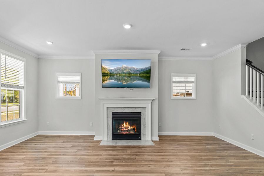 Spacious, unfurnished interior of a new home in , Summerville (Image 15).