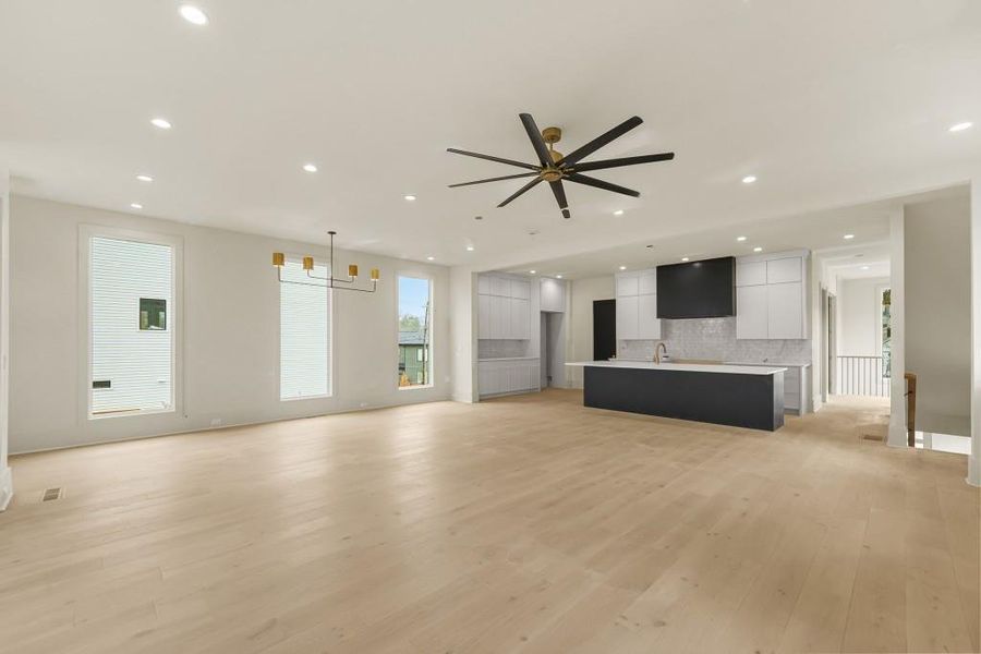 Spacious, unfurnished interior of a new home in , Atlanta (Image 17). Spacious, unfurnished interior of a new home in , Atlanta (Image 17).