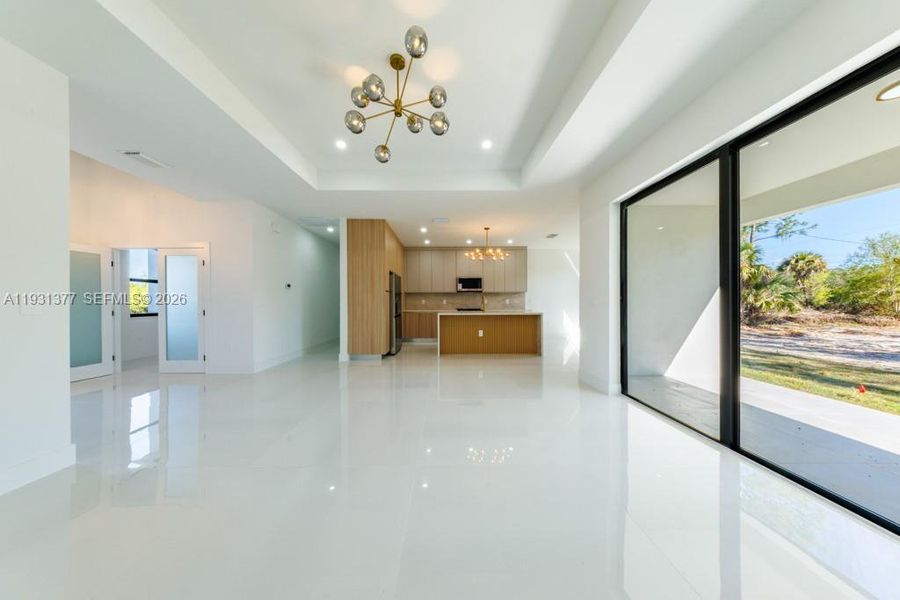 Spacious, unfurnished interior of a new home in , Lehigh Acres (Image 21).