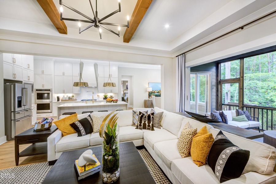 CRBT-0099-00_Ballentine E_Family Room 2