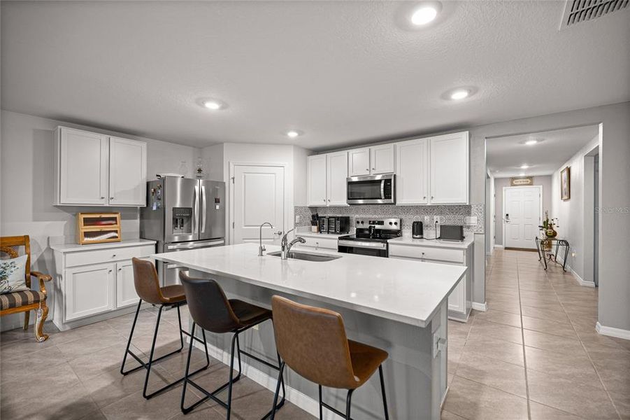 Furnished interior view inside a new home in Autumn Glen, Belleview (Image 5). Furnished interior view inside a new home in Autumn Glen, Belleview (Image 5).