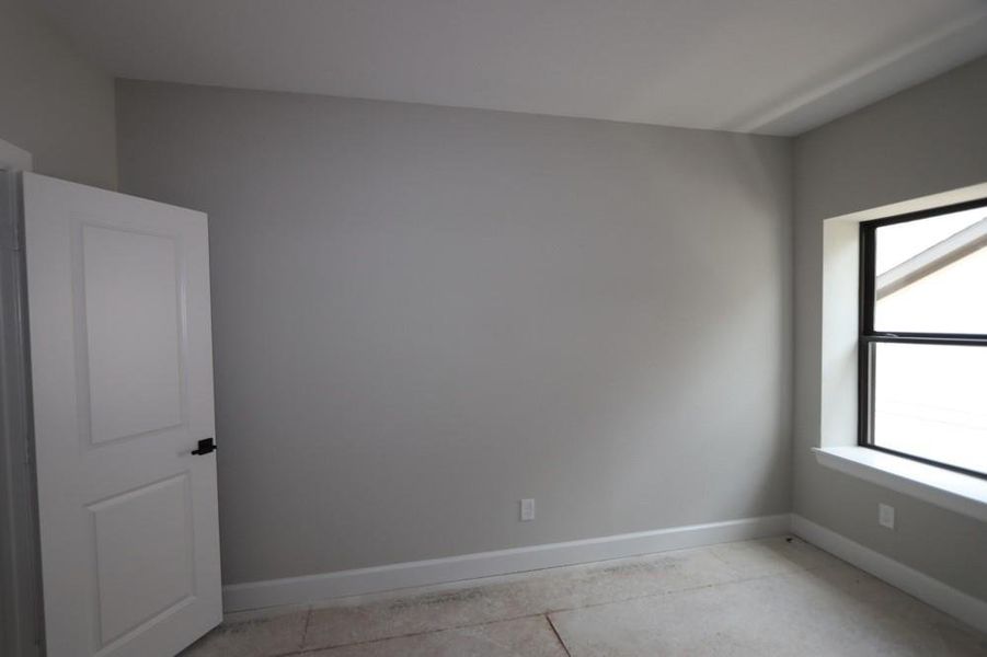 Spacious, unfurnished interior of a new home in Kresston, Magnolia (Image 6).