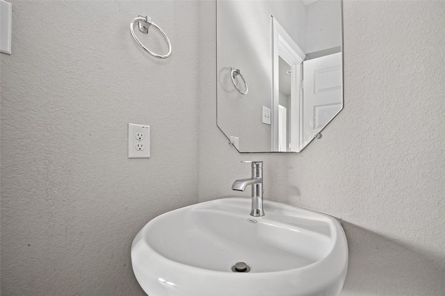 Close-up of interior finishes inside a home in , Houston (Image 18). Close-up of interior finishes inside a home in , Houston (Image 18).