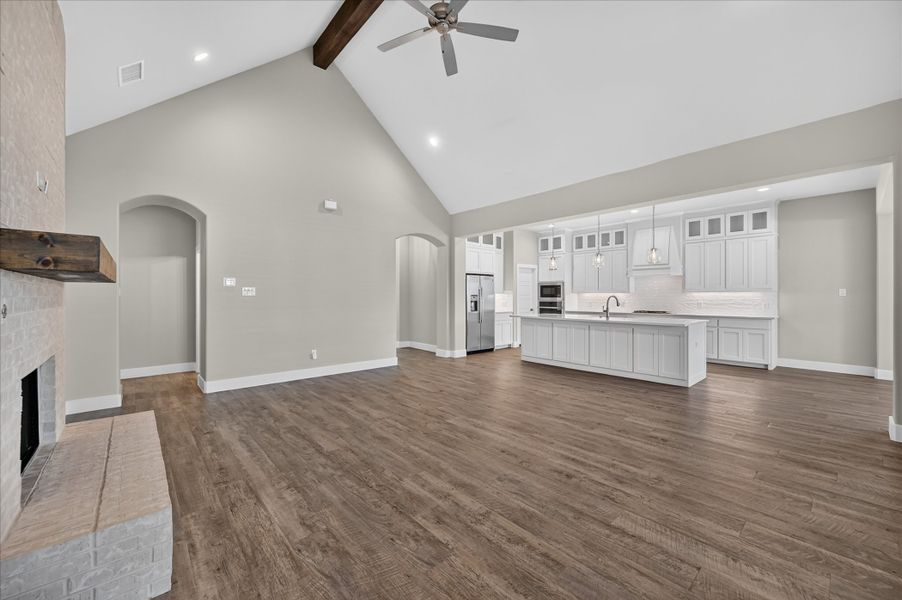 Spacious, unfurnished interior of a new home in LeTara, Haslet (Image 16).