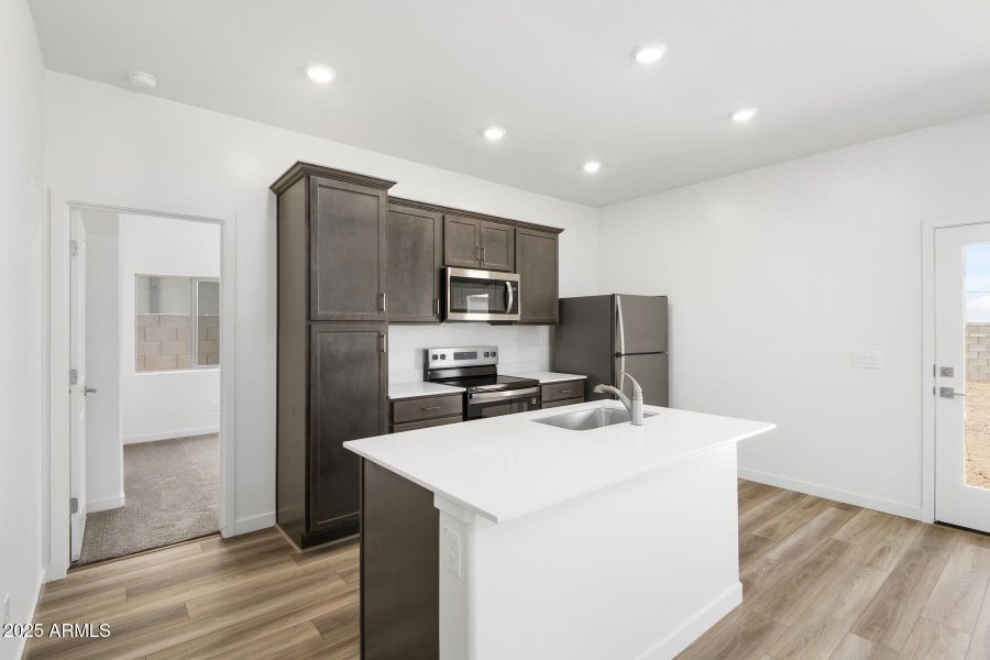 Southwest_Amado_L_005 Southwest_Amado_L_005