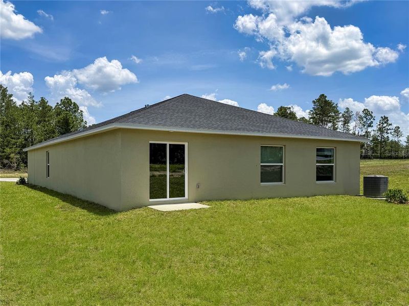 Exterior details and patio area of a home in Marion Ranch, Ocala (Image 3). Exterior details and patio area of a home in Marion Ranch, Ocala (Image 3).