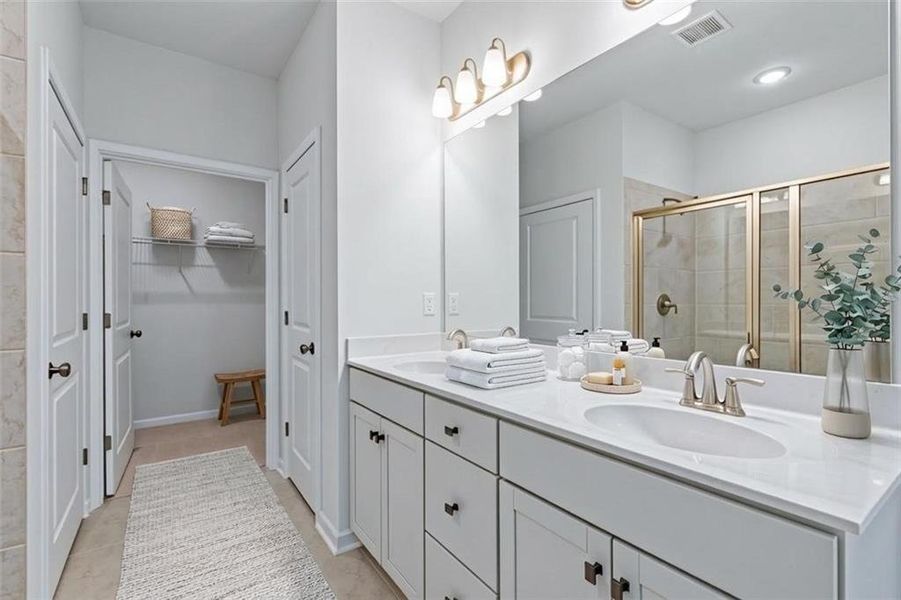 Furnished interior view inside a new home in Creekwood, Powder Springs (Image 6).