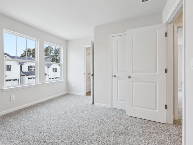 Spacious, unfurnished interior of a new home in Brooks Lake, Loganville (Image 21). Spacious, unfurnished interior of a new home in Brooks Lake, Loganville (Image 21).