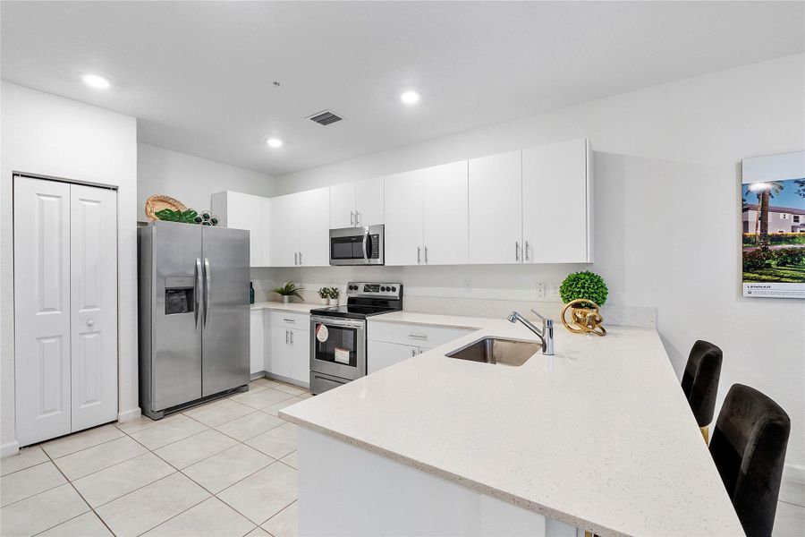 Furnished interior view inside a new home in , Pembroke Pines (Image 17).