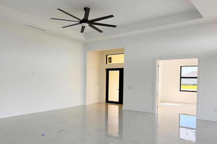 6465B58E-ED31-44BB-916E-03AE106B7EB8