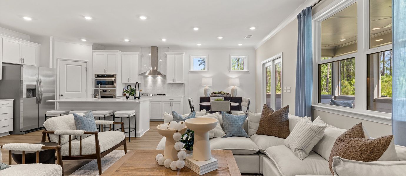 1975 Camden Living 1of3 F1 hero 050825