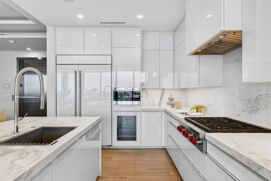 Furnished interior view inside a new home in , Longboat Key (Image 6).