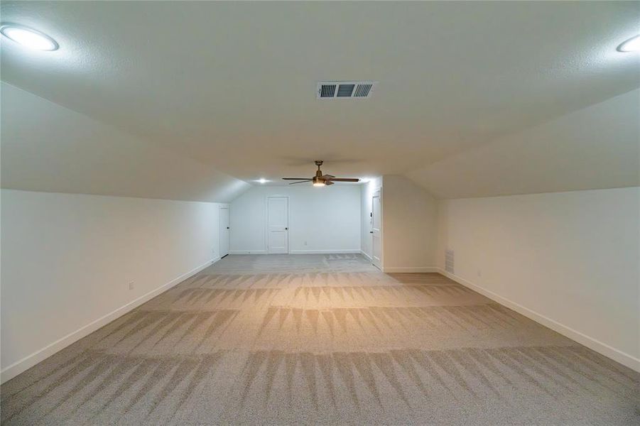 Spacious, unfurnished interior of a new home in , Garland (Image 31).
