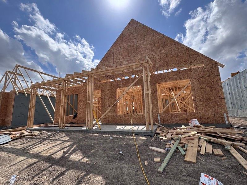 Let us show you how our advanced framing techniques have stood the test of time and allow more insulation for a quieter and more energy efficient home.