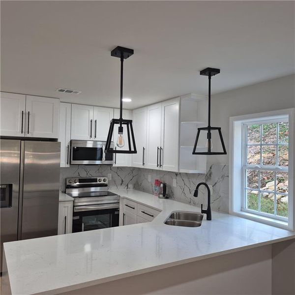 Image 36 of a home in .