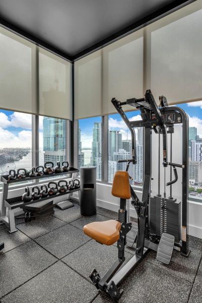 Community amenities in , Miami (Image 42).