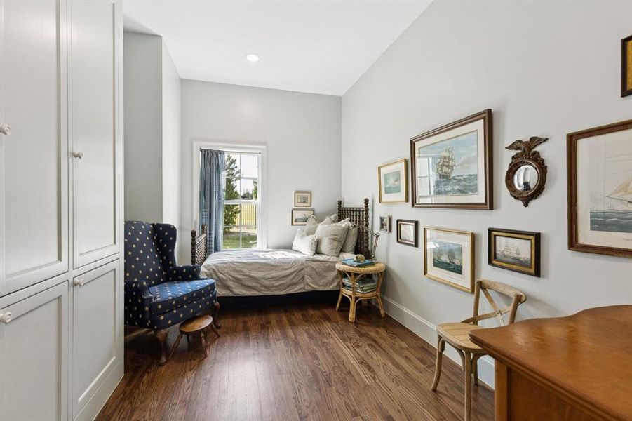 Furnished interior view inside a new home in , Rockwall (Image 26). Furnished interior view inside a new home in , Rockwall (Image 26).