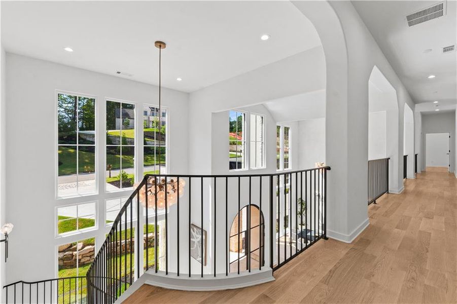 Spacious, unfurnished interior of a new home in , Alpharetta (Image 90).