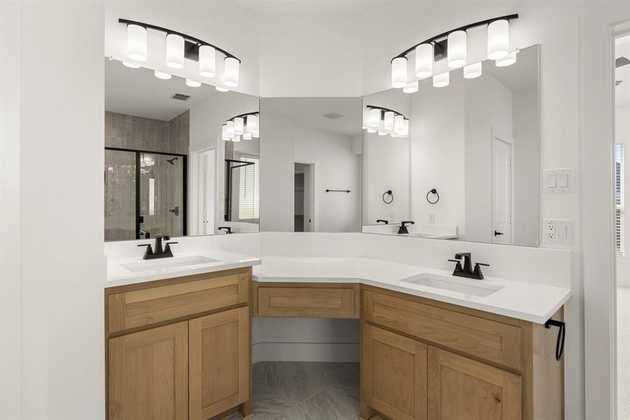 20. 605 Curtiss - Bath (3)