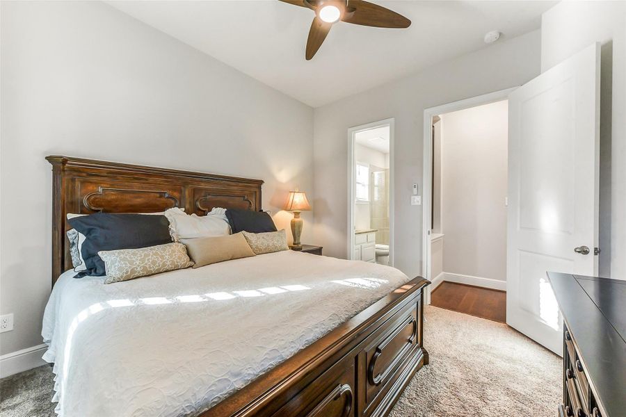 Furnished interior view inside a new home in ARTAVIA 65', Conroe (Image 34).