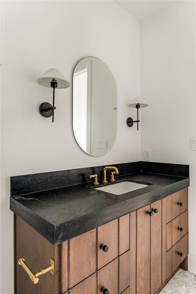 Furnished interior view inside a new home in , Dallas (Image 32). Furnished interior view inside a new home in , Dallas (Image 32).