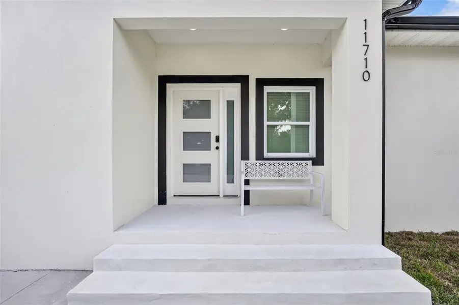 Exterior details and patio area of a home in , Thonotosassa (Image 37). Exterior details and patio area of a home in , Thonotosassa (Image 37).
