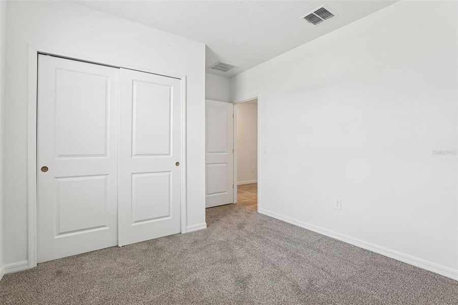 Spacious, unfurnished interior of a new home in Hamilton Bluff - Signature Series, Lake Hamilton (Image 38).