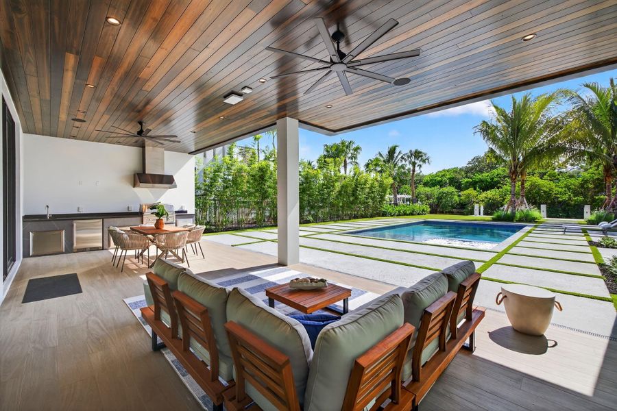 Exterior details and patio area of a home in , Fort Lauderdale (Image 28). Exterior details and patio area of a home in , Fort Lauderdale (Image 28).