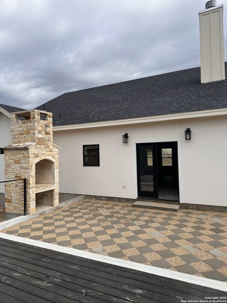 Exterior details and patio area of a home in , Kerrville (Image 2).