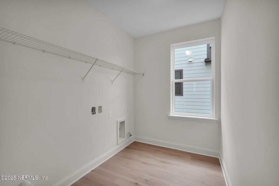 Spacious, unfurnished interior of a new home in Crosswinds at Nocatee, Ponte Vedra (Image 17).