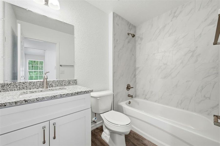 Furnished interior view inside a new home in , Ocklawaha (Image 11).