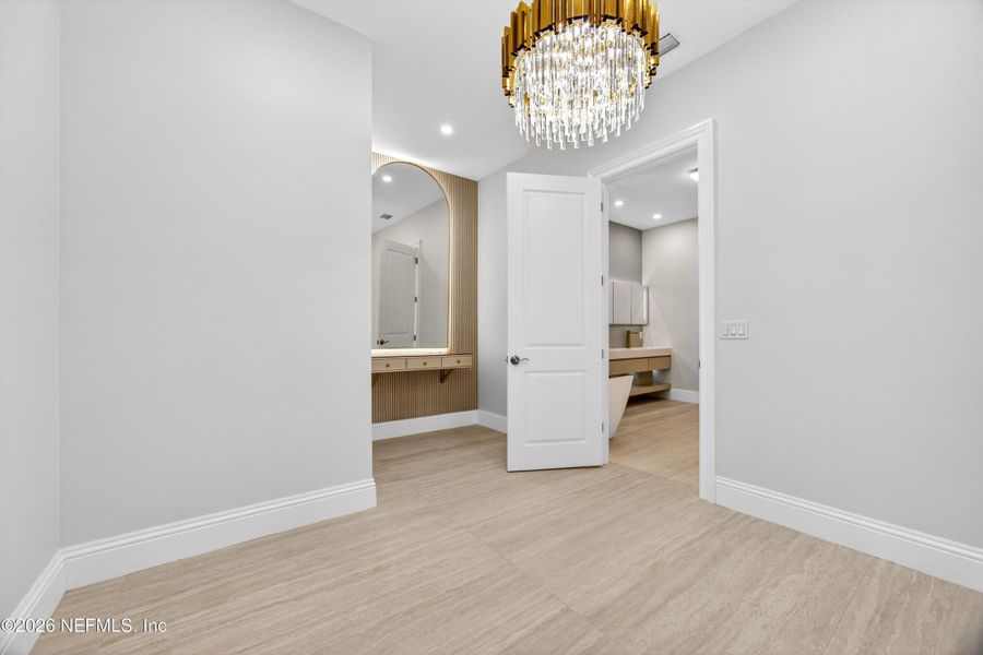 Spacious, unfurnished interior of a new home in , Jacksonville (Image 49).