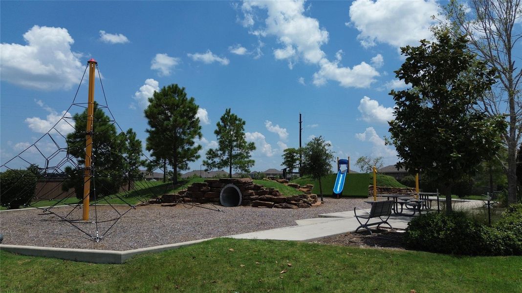 Community amenities in Southwinds, Baytown (Image 10).