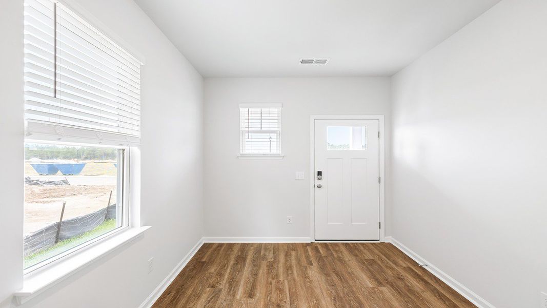 Spacious, unfurnished interior of a new home in Sheep Island, Summerville (Image 12). Spacious, unfurnished interior of a new home in Sheep Island, Summerville (Image 12).