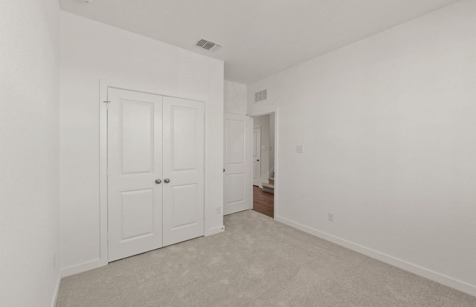 Spacious, unfurnished interior of a new home in Sonterra, Jarrell (Image 32).