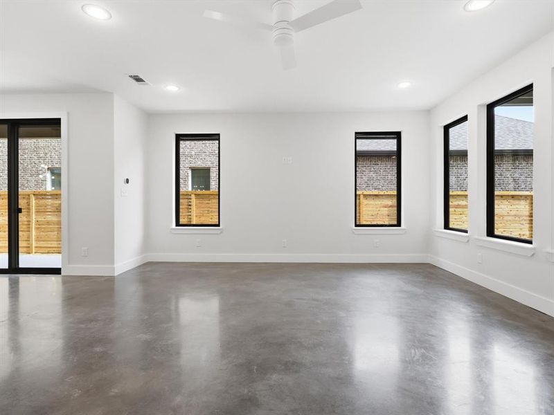 Spacious, unfurnished interior of a new home in , Fort Worth (Image 36).