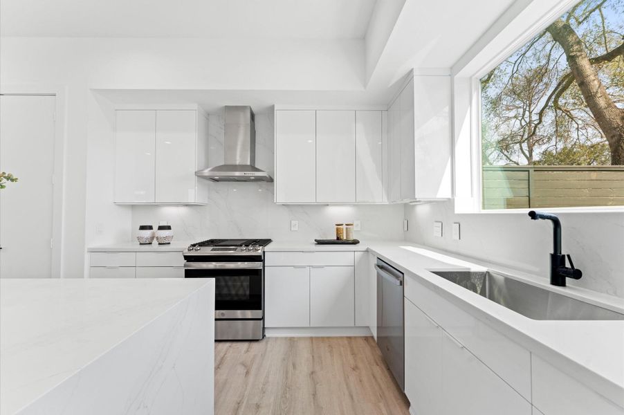 Image 18 of a home in .