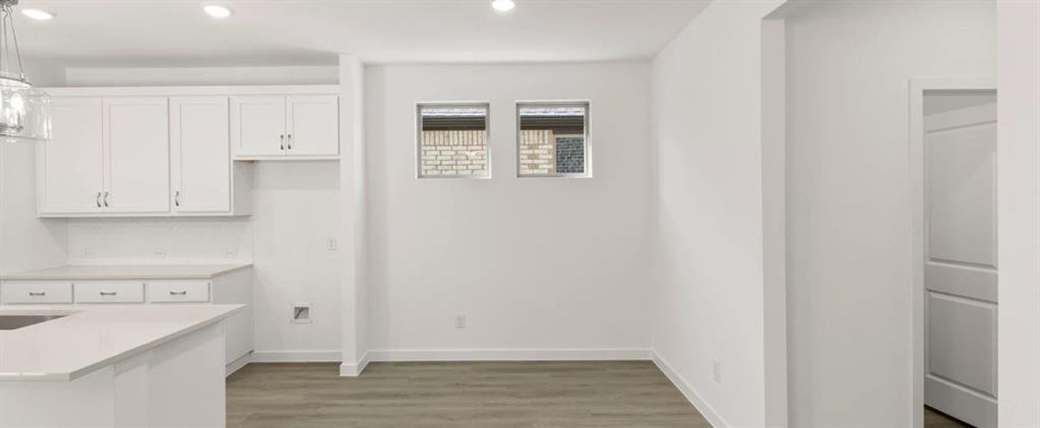 Dining Area Dining Area