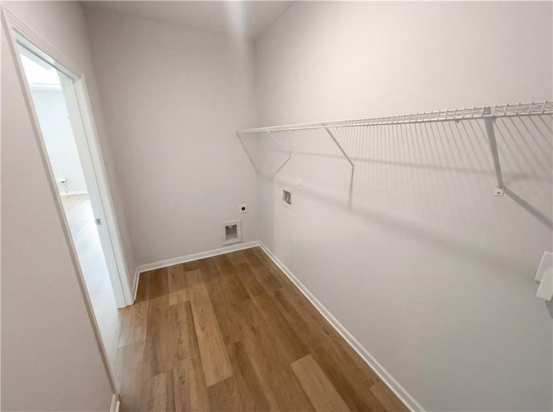 Spacious, unfurnished interior of a new home in , Grantville (Image 11).