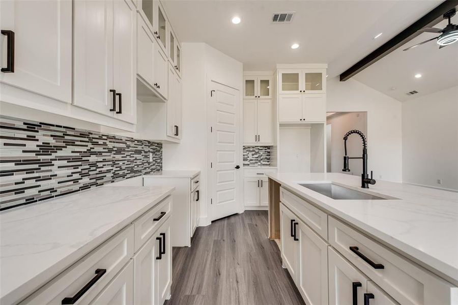 Furnished interior view inside a new home in , Dallas (Image 7).