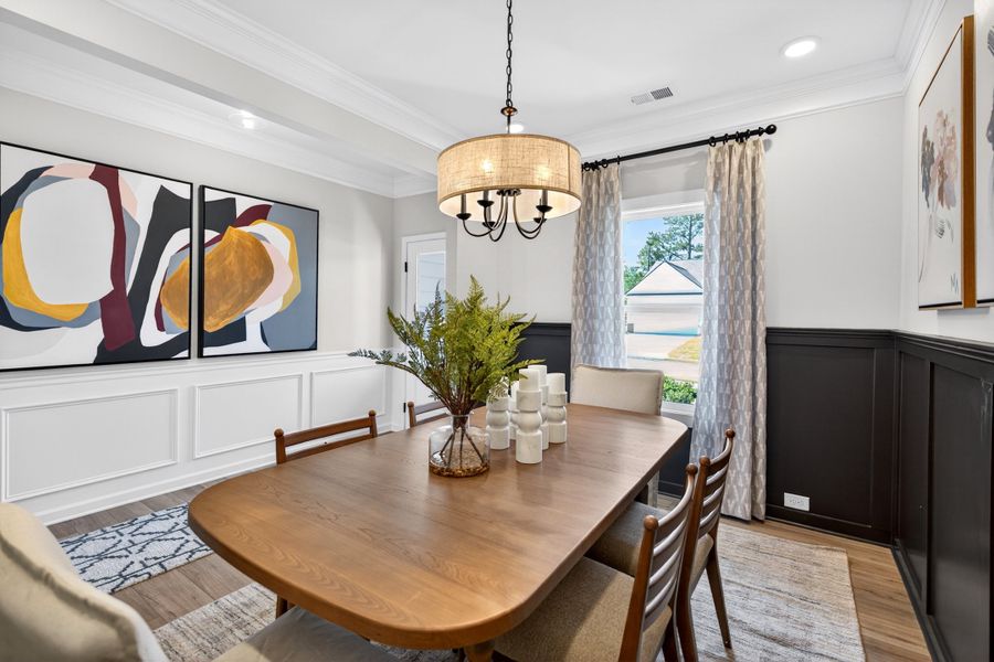Furnished interior view inside a new home in Saddle Ridge, Calhoun (Image 6).