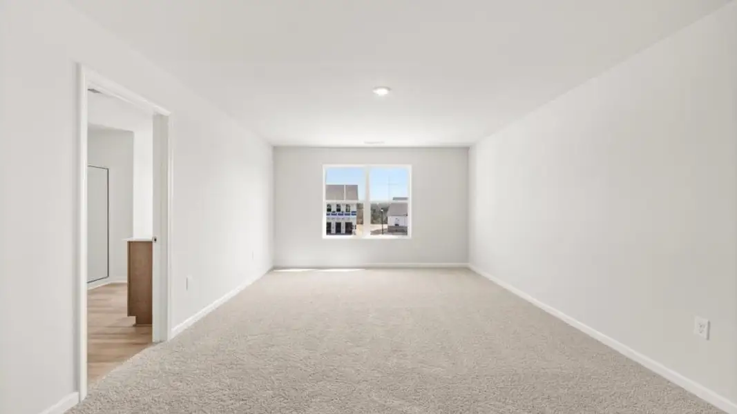Spacious, unfurnished interior of a new home in Liberty Crossing, Braselton (Image 22).