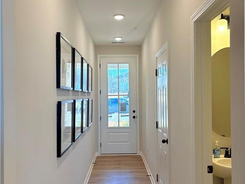 Spacious, unfurnished interior of a new home in Hemingway, Cumming (Image 22).